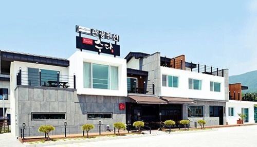 Seorabeol Togi Tourist Pension Chongnae-dong Exterior photo